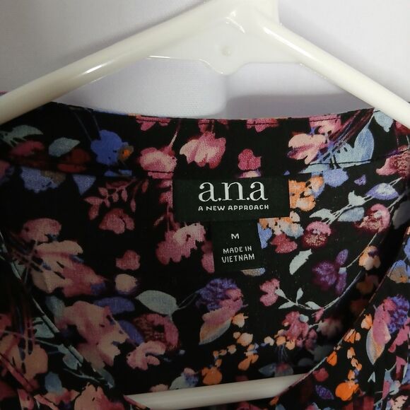 A.N.A Floral Rayon Tunic Top Elbow Sleeves Flowy Pleating Lghwght Blouse sz Med - Picture 6 of 7